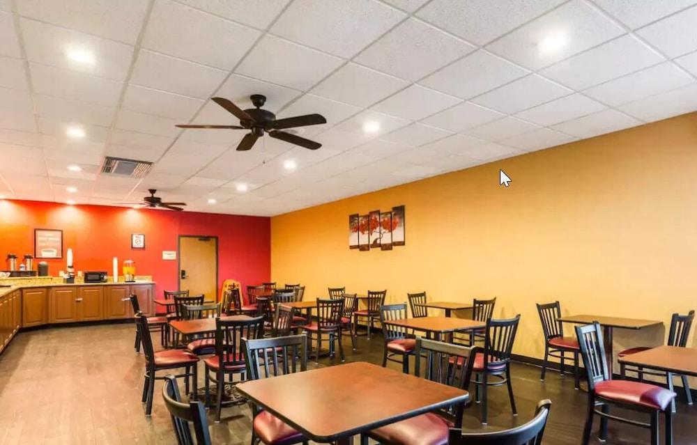 Econo Lodge Birmingham Hoover Exterior photo