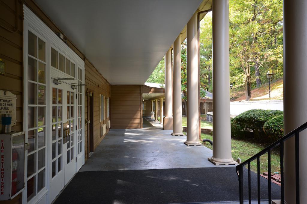 Econo Lodge Birmingham Hoover Exterior photo
